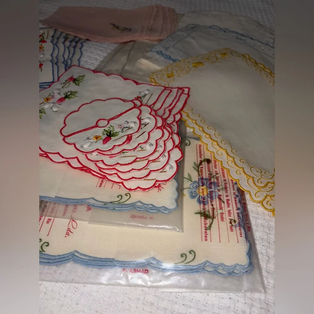 HUGE LOT 68 pcs Vintage Embroidered Table Linens Napkins Drink Coasters Madeira